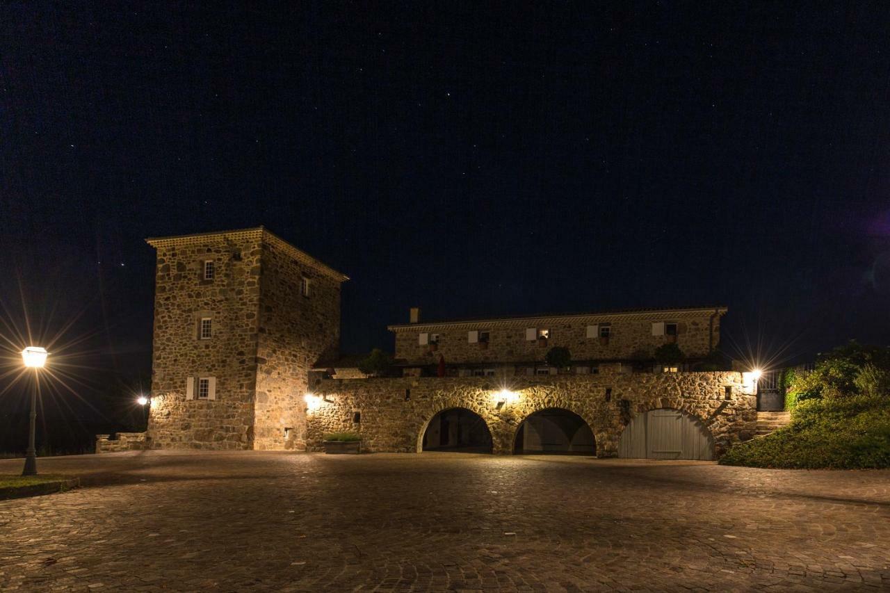 Вилла Les Hiboux Du Domaine Du Moulin Etables  Экстерьер фото