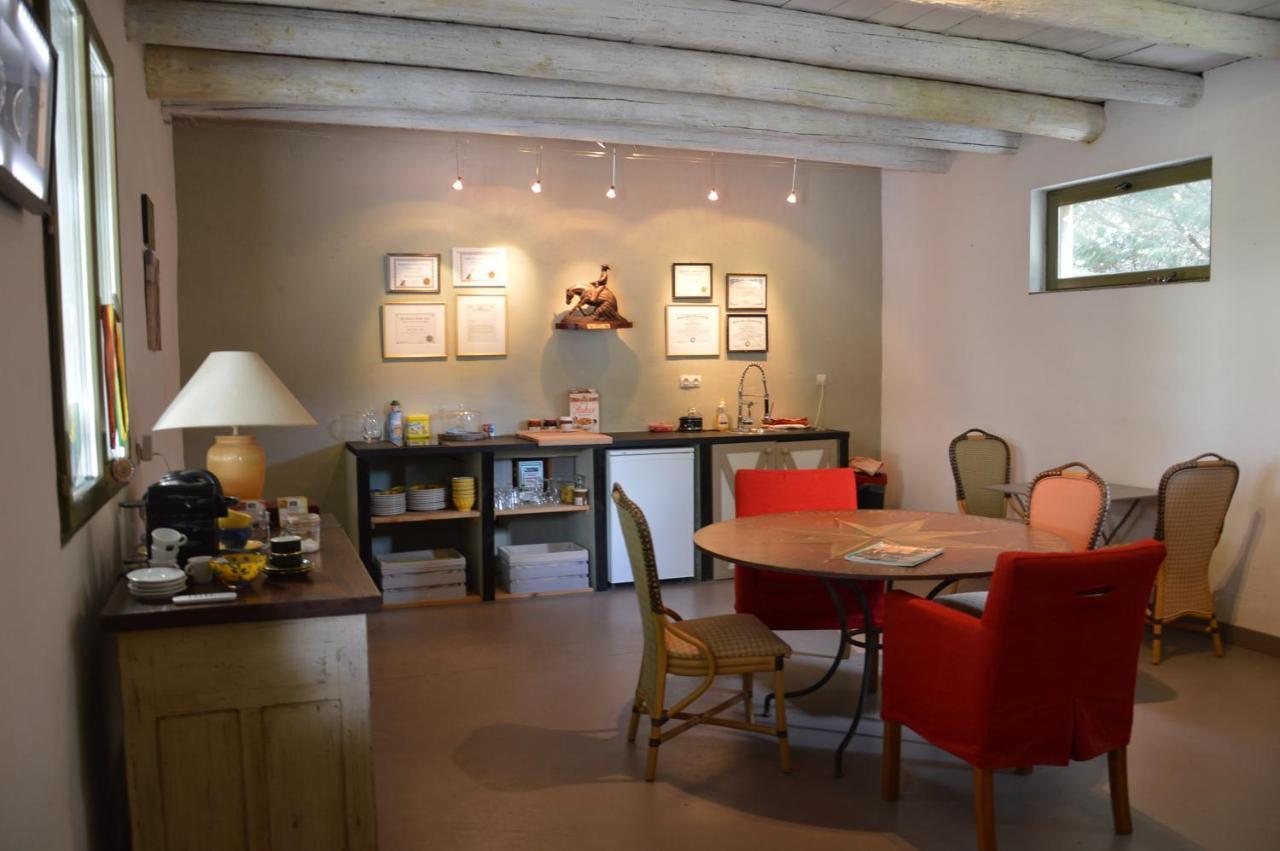 Вилла Les Hiboux Du Domaine Du Moulin Etables  Экстерьер фото